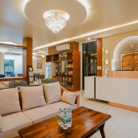 Hotel The Hidden Door-Near Jaipur Airport Екстериор снимка