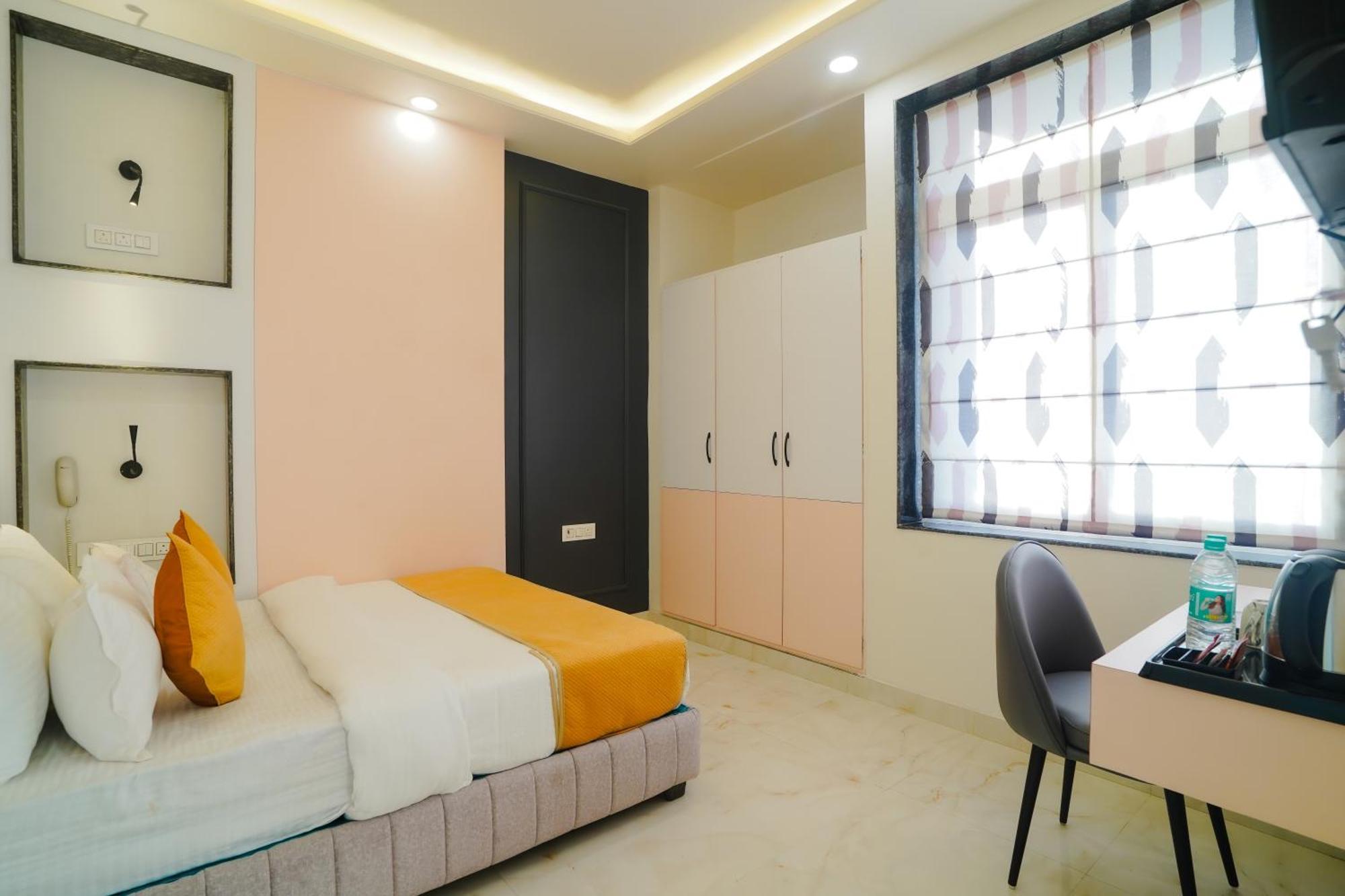 Hotel The Hidden Door-Near Jaipur Airport Екстериор снимка