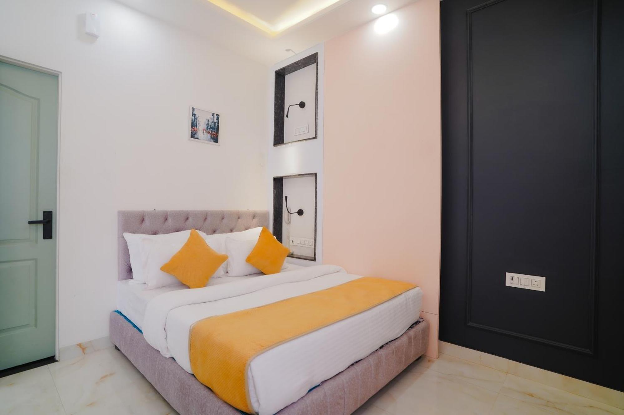 Hotel The Hidden Door-Near Jaipur Airport Екстериор снимка