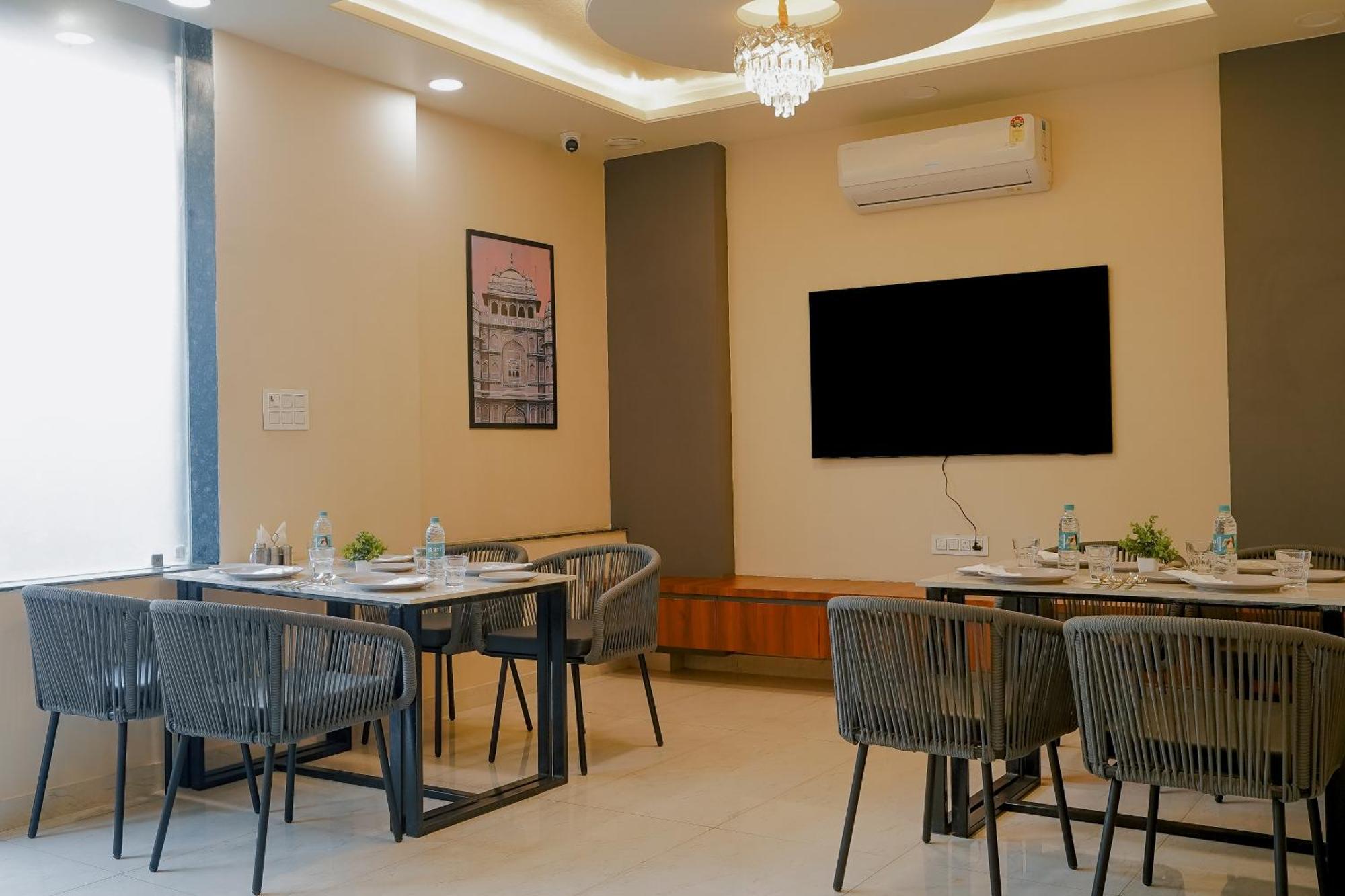 Hotel The Hidden Door-Near Jaipur Airport Екстериор снимка
